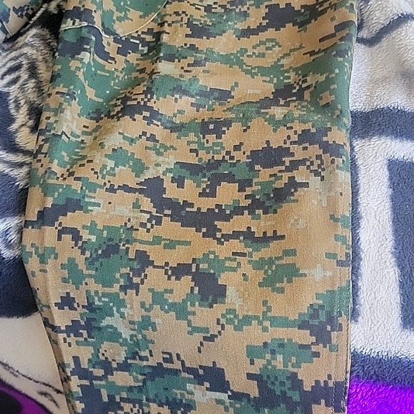 Camouflage cargo pants brand new size M mens - Picture 9 of 11